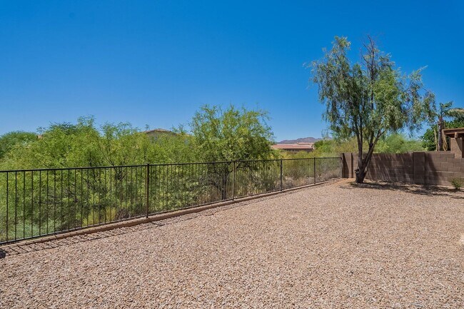 Building Photo - Spacious Oro Valley 4-Bedroom Rental with ...