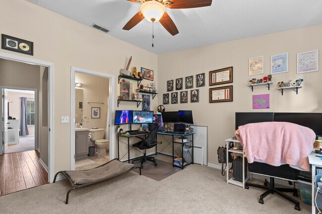 Building Photo - 337 Wilton Cir