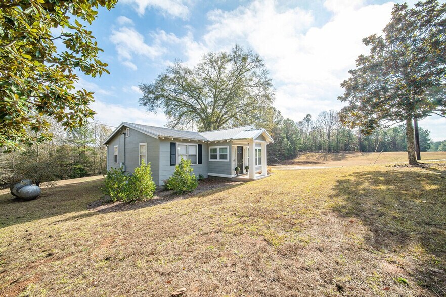 Building Photo - 161 Calhoun Rd