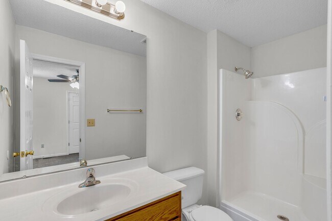 Building Photo - 4302-4304-4304 Cheryl Ct