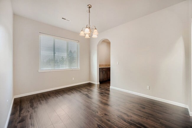 Building Photo - Amazing 4bed/2.5bath with Den in Kent, WA!