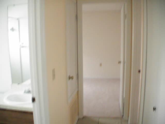 Building Photo - Beautiful 2x2 Downtown