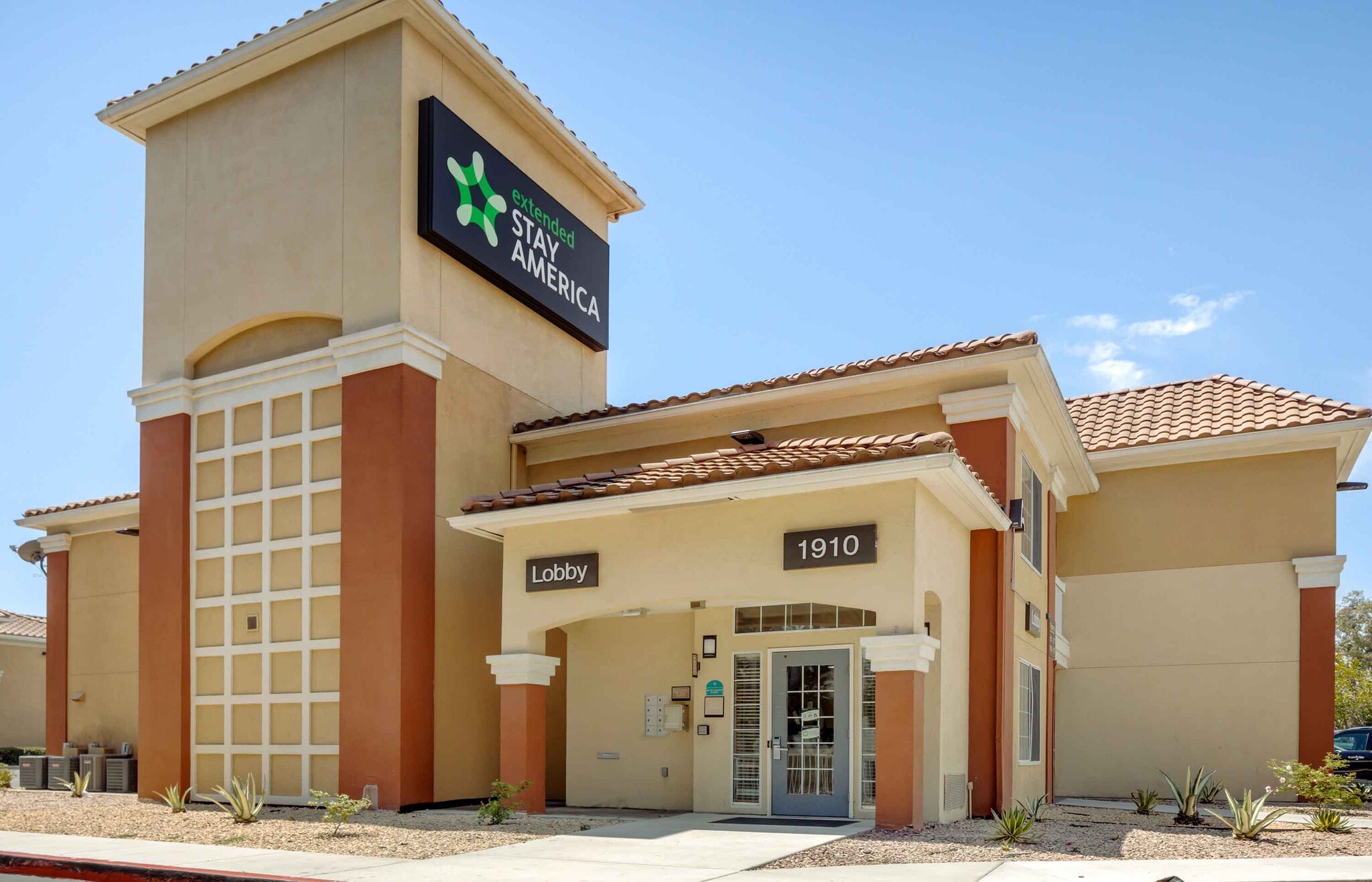 Building Photo - Furnished Studio-Los Angeles - LAX Airport - El Segundo