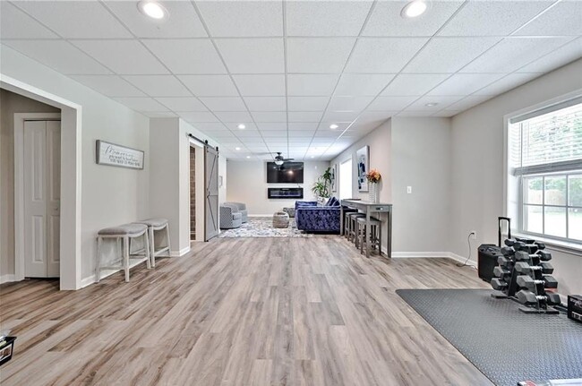 Building Photo - 2370 Scotney Castle Ln