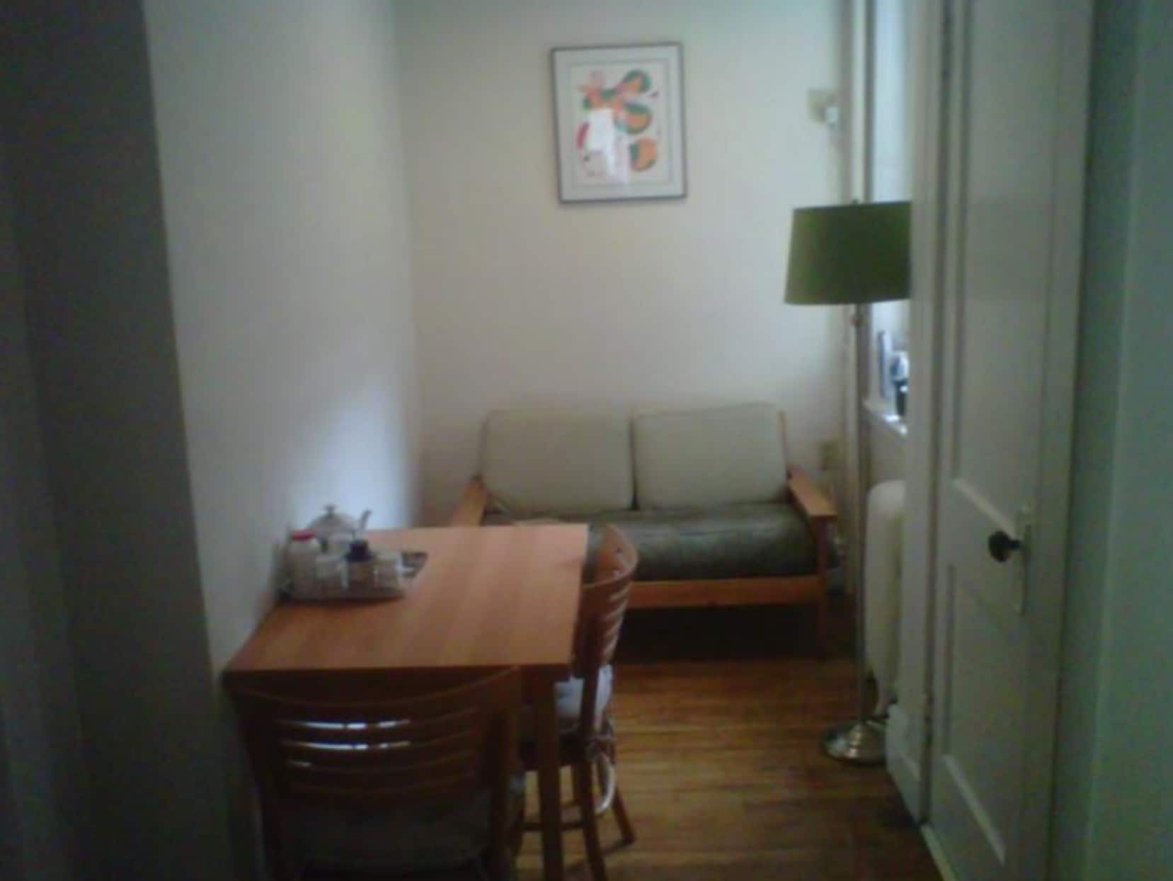 Building Photo - 52 Queensberry St