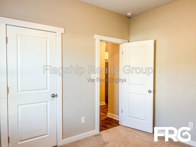 Building Photo - 1501 S Taylor St