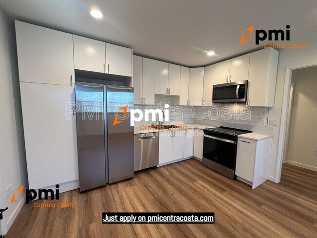 Building Photo - 1173 Las Juntas Way