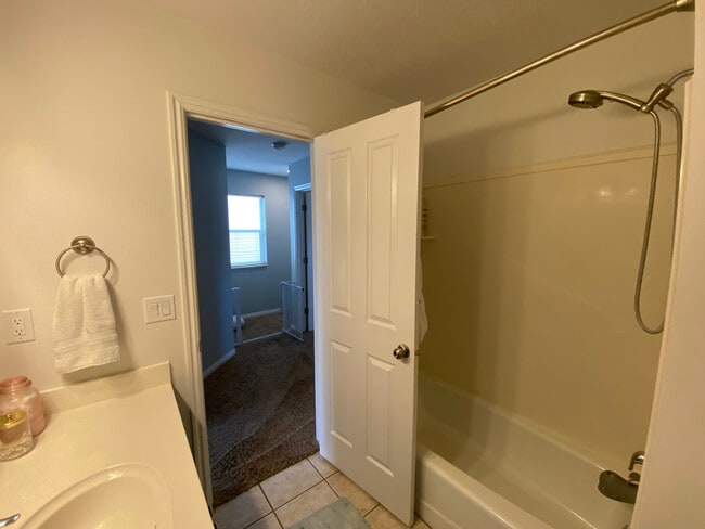 Building Photo - 486 Pheasant Ridge Dr