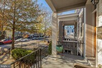 Building Photo - 912 I St NE