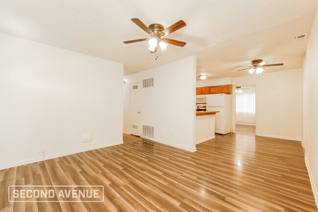 Building Photo - 4516 E 40th St