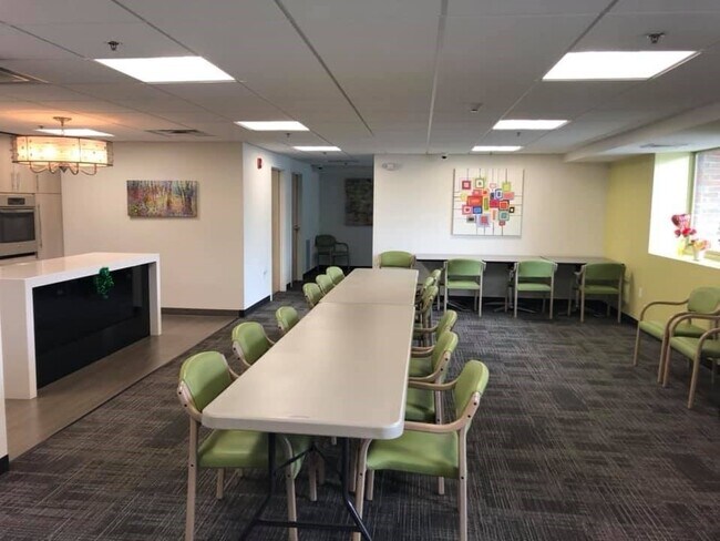 Building Photo - 2 Victory Rd