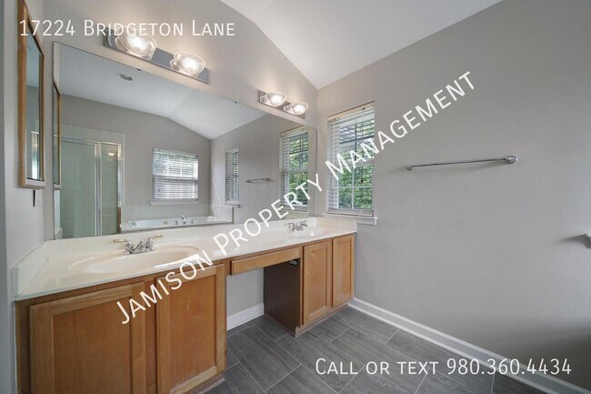 Building Photo - 17224 Bridgeton Ln