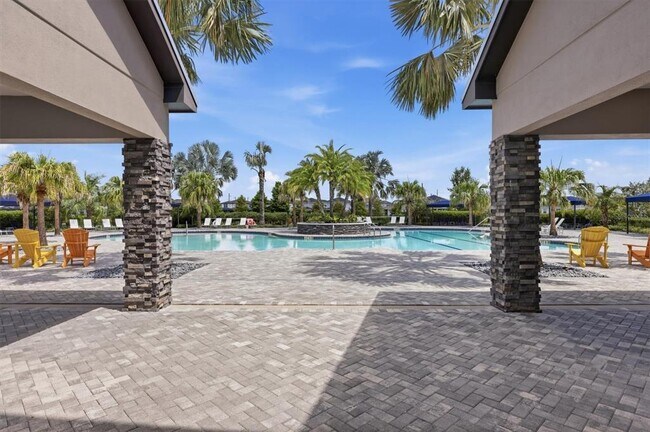 Building Photo - 9108 Royal River Cir