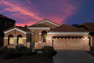Building Photo - 2070 E Indigo Dr