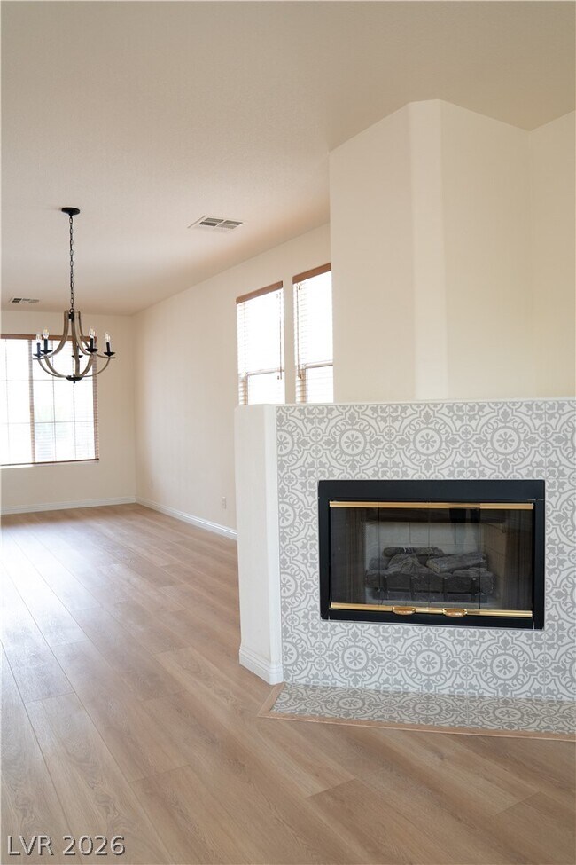 Building Photo - 10808 Wallflower Ave