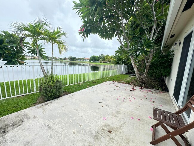 Building Photo - 5413 Rivermill Ln