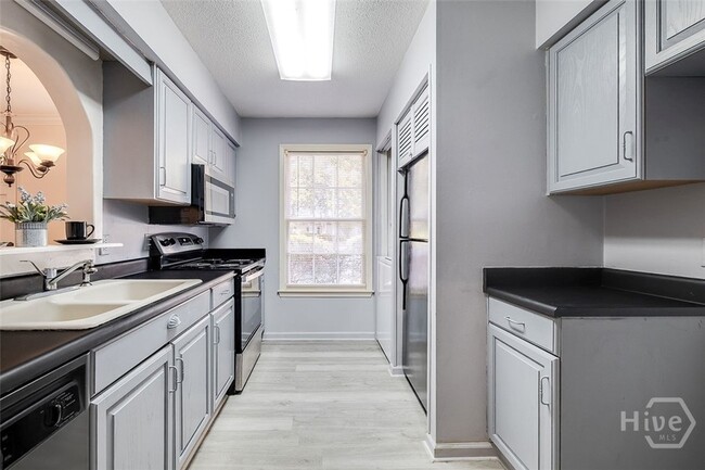 Building Photo - 10 Scuppers Ct