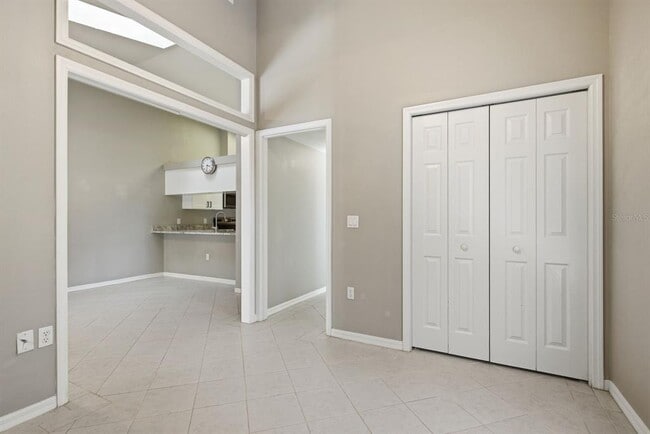 Building Photo - 406 S Bayview Blvd