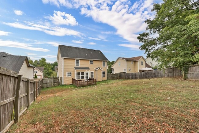 Building Photo - 1109 Ishee Dr