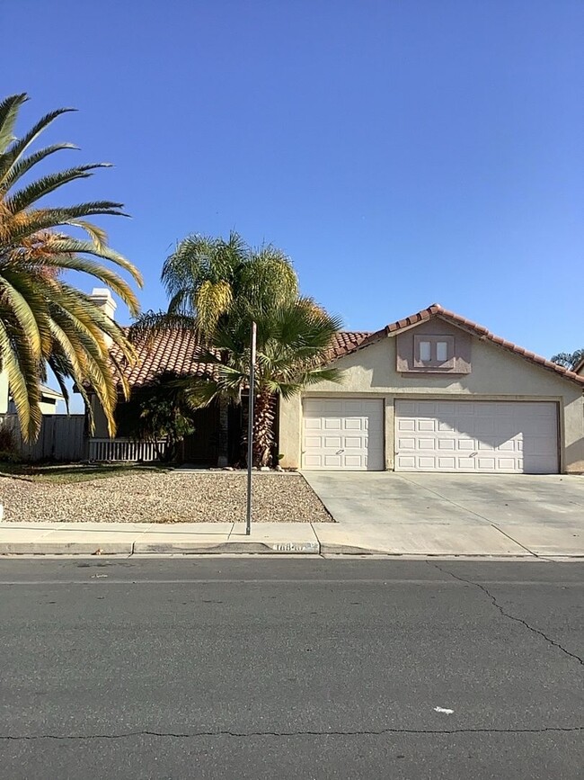 Primary Photo - Charming 4-Bedroom, 2 Bath Home with Open ...