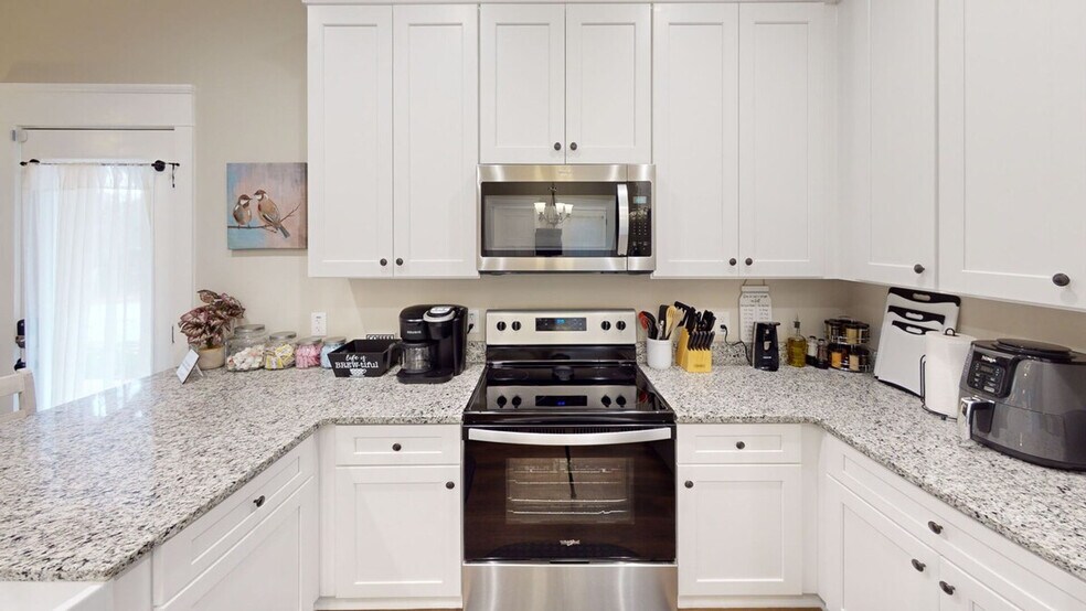 Building Photo - 40 Luther Knight Rd SE