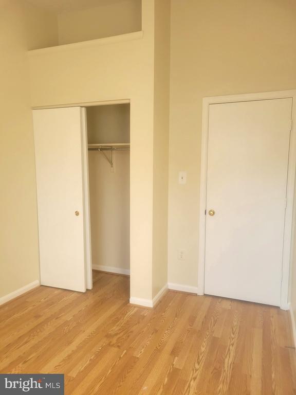 Building Photo - 7238 S Ora Ct