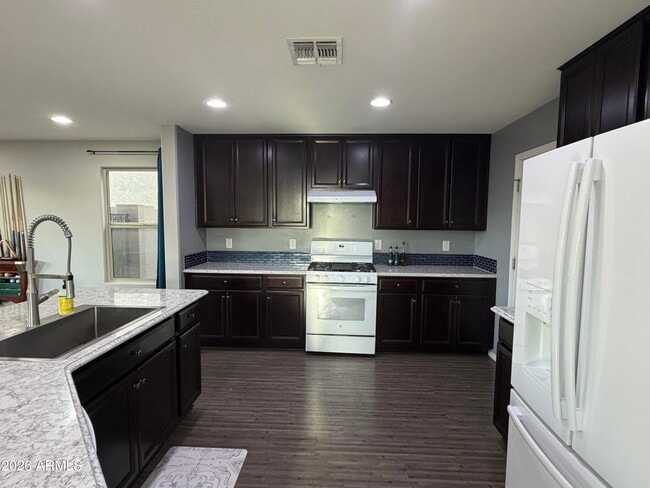 Building Photo - 25706 122nd Ave