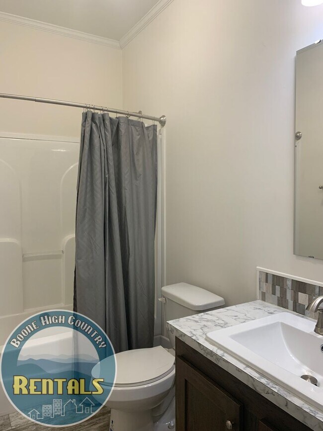 Building Photo - Modern Home Near New Market Center and Downtown Boone