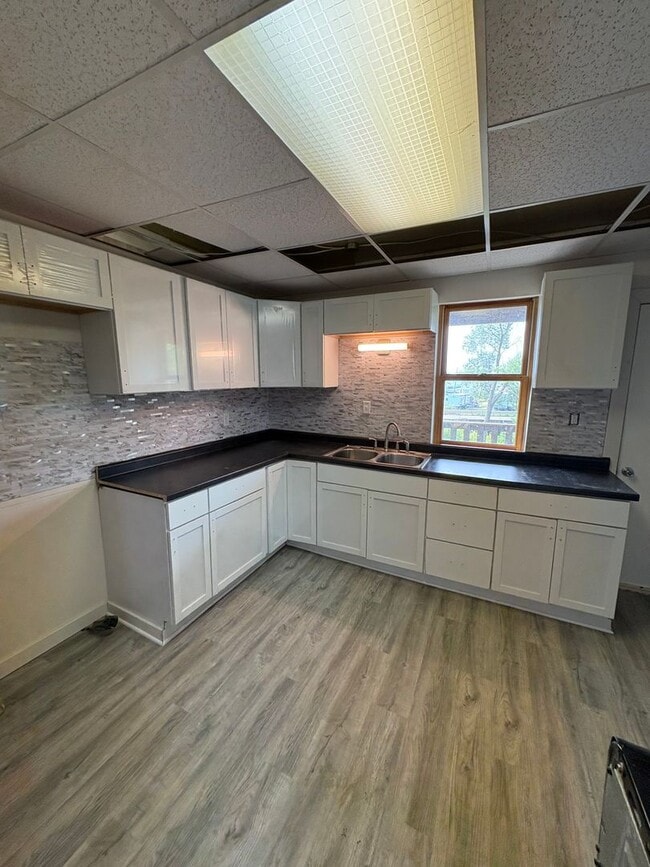 Building Photo - 213 S Warrington Ave