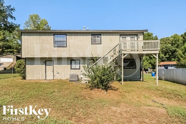 Building Photo - 8141 Englewood Trail