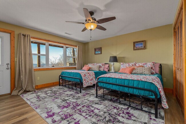 Building Photo - 11 NC 8720