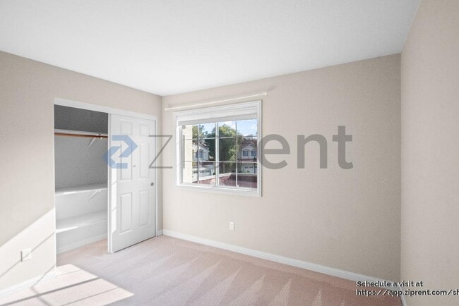 Building Photo - 69 Brookstone Ct