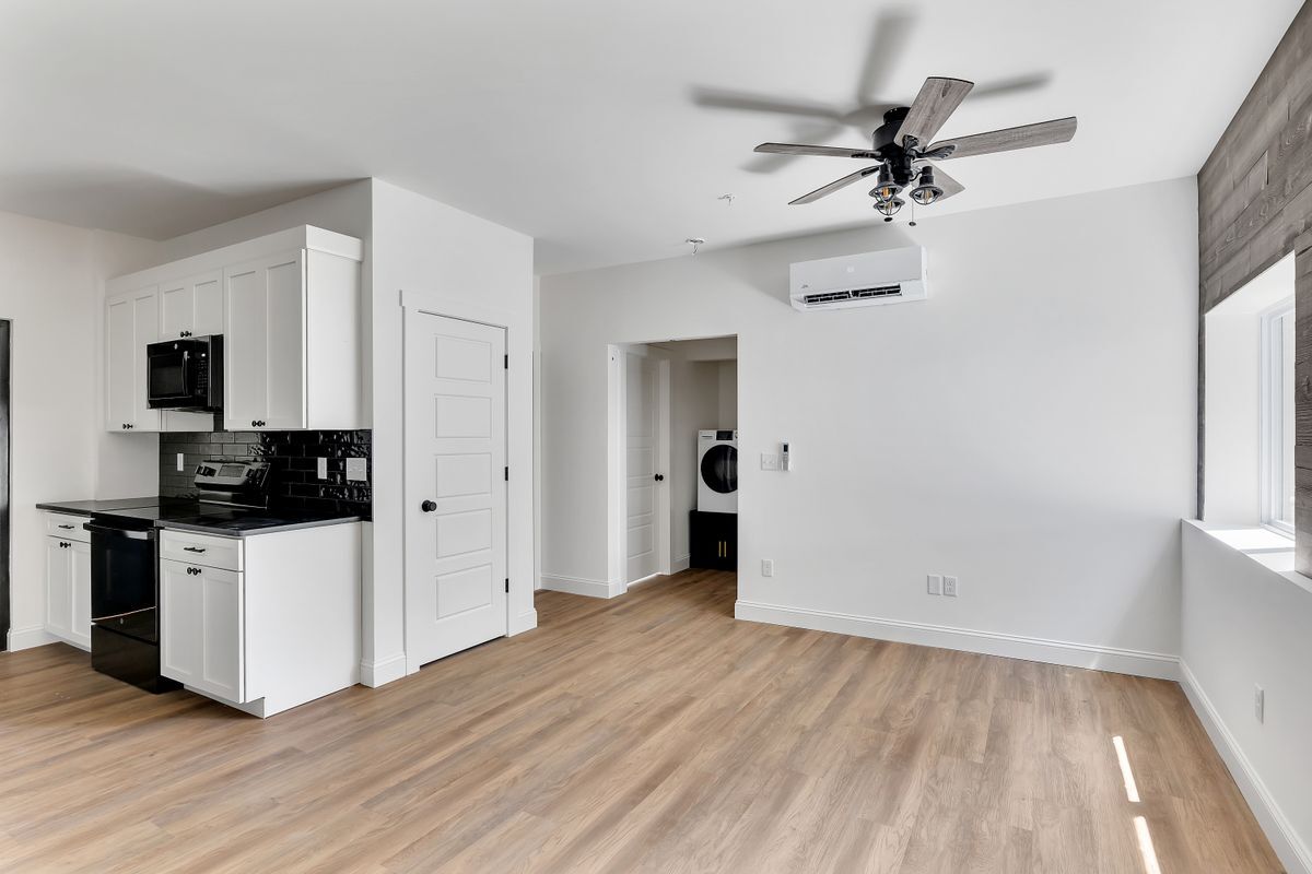 Building Photo - 36 Pawling Ave