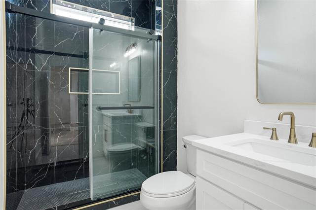 Building Photo - 128 Cedar Ln