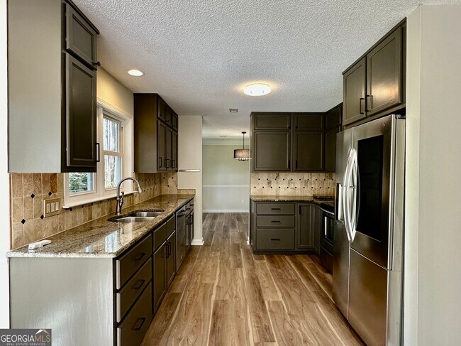 Building Photo - 157 Rockspray Ridge