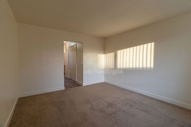 Building Photo - 4609 Da Vinci Dr