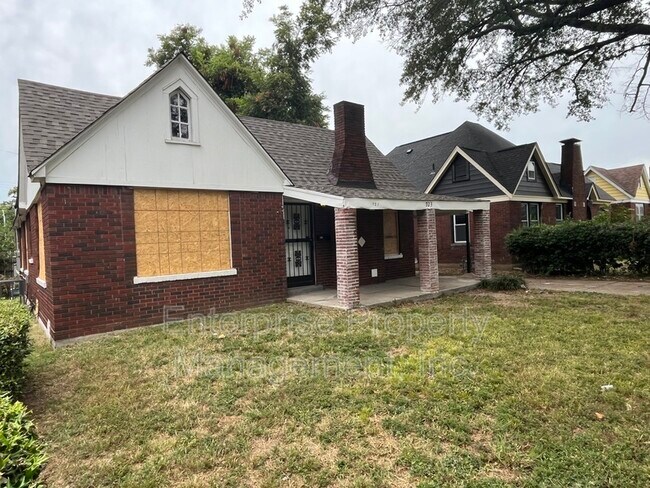Building Photo - 923 Garland St