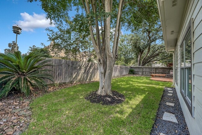 Building Photo - 1427 Chesterpoint Dr