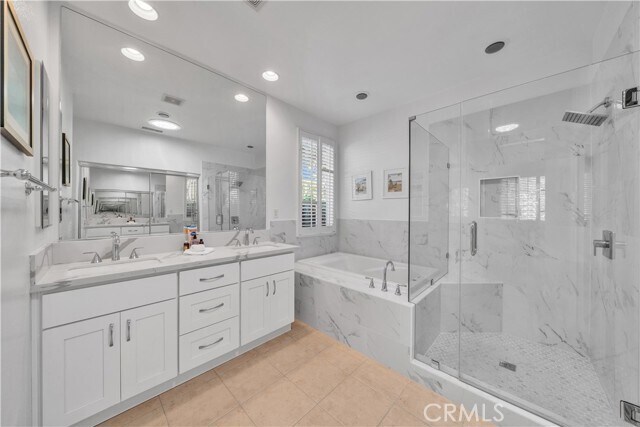 Building Photo - 17 Riveroaks