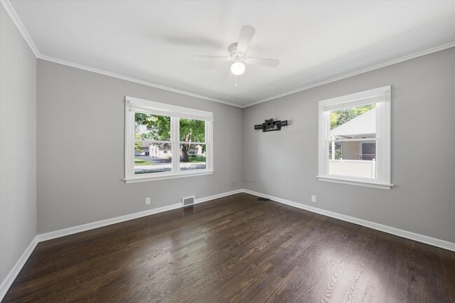 Building Photo - 1349 Perry St