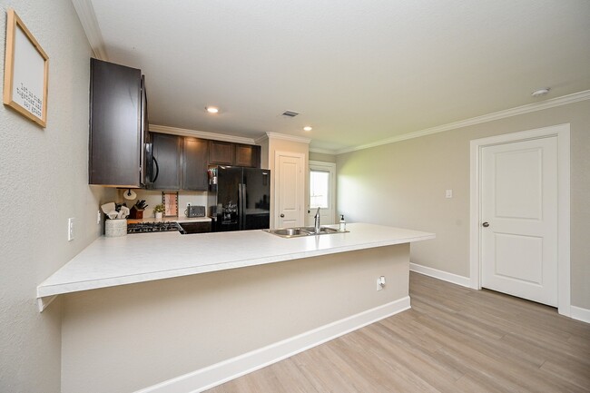 Building Photo - 4235 Palmetto Grv Ln