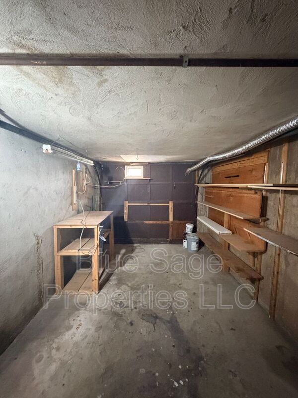 Building Photo - 2345 Bond Ave