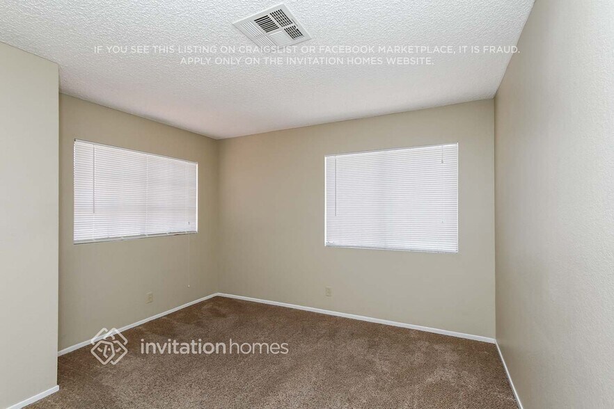 Building Photo - 330 Templeton Dr