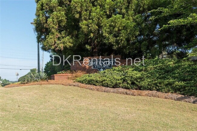 Building Photo - 207 Daventry Way