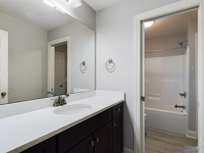 Building Photo - 235 Mill Walk Ct