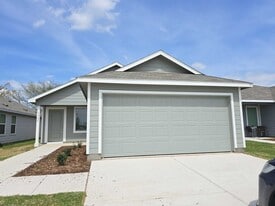 Building Photo - 1305 Salton Ln