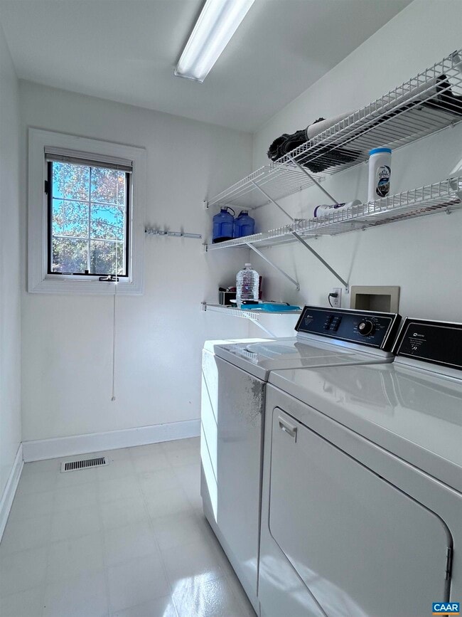 Building Photo - 41 Bolling Cir