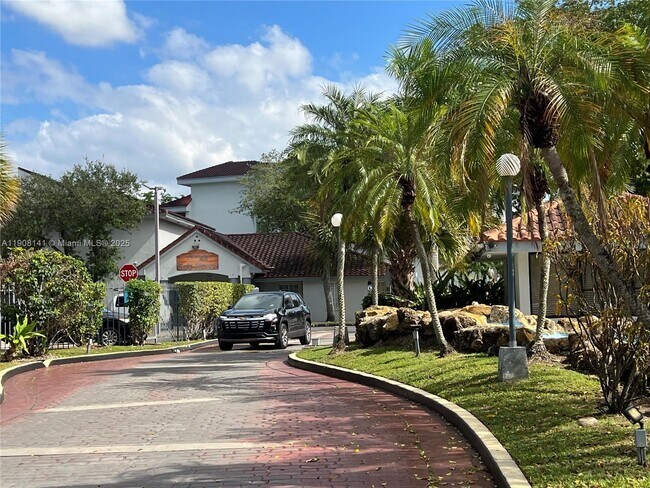 Primary Photo - 8205 SW 152nd Ave