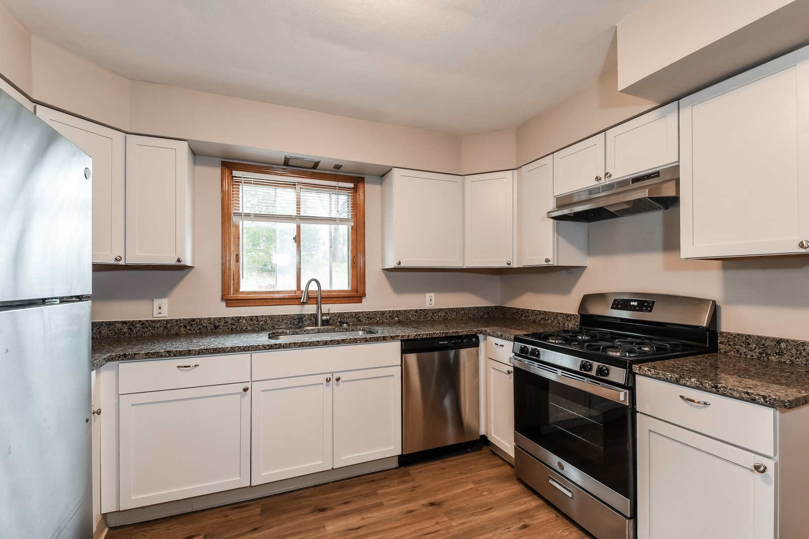 Building Photo - 137 Courtland Pl