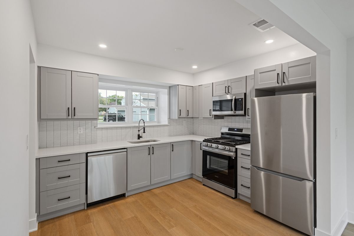 Building Photo - 5 Exeter Ct